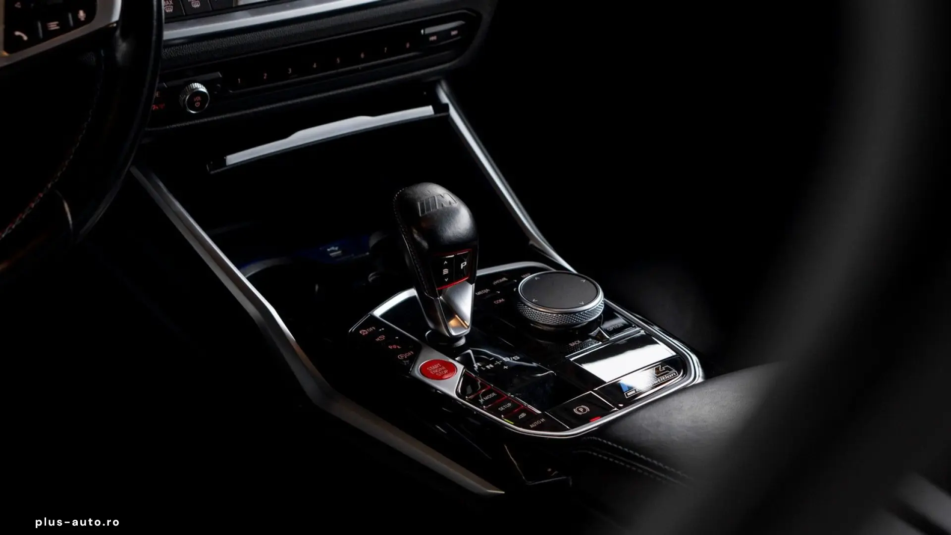 BMW M4 COMPETITION 360  H&K CARBON SPUR NAVI