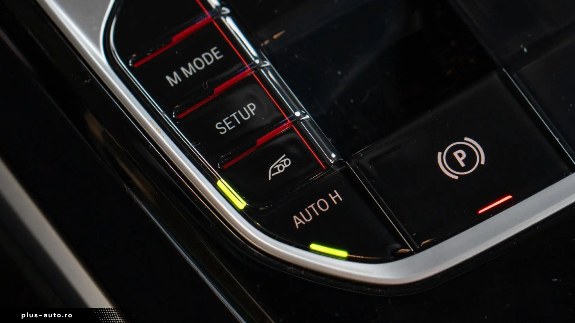 BMW M4 COMPETITION 360  H&K CARBON SPUR NAVI