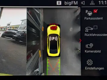 BMW M4 COMPETITION 360  H&K CARBON SPUR NAVI