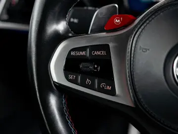 BMW M4 COMPETITION 360  H&K CARBON SPUR NAVI