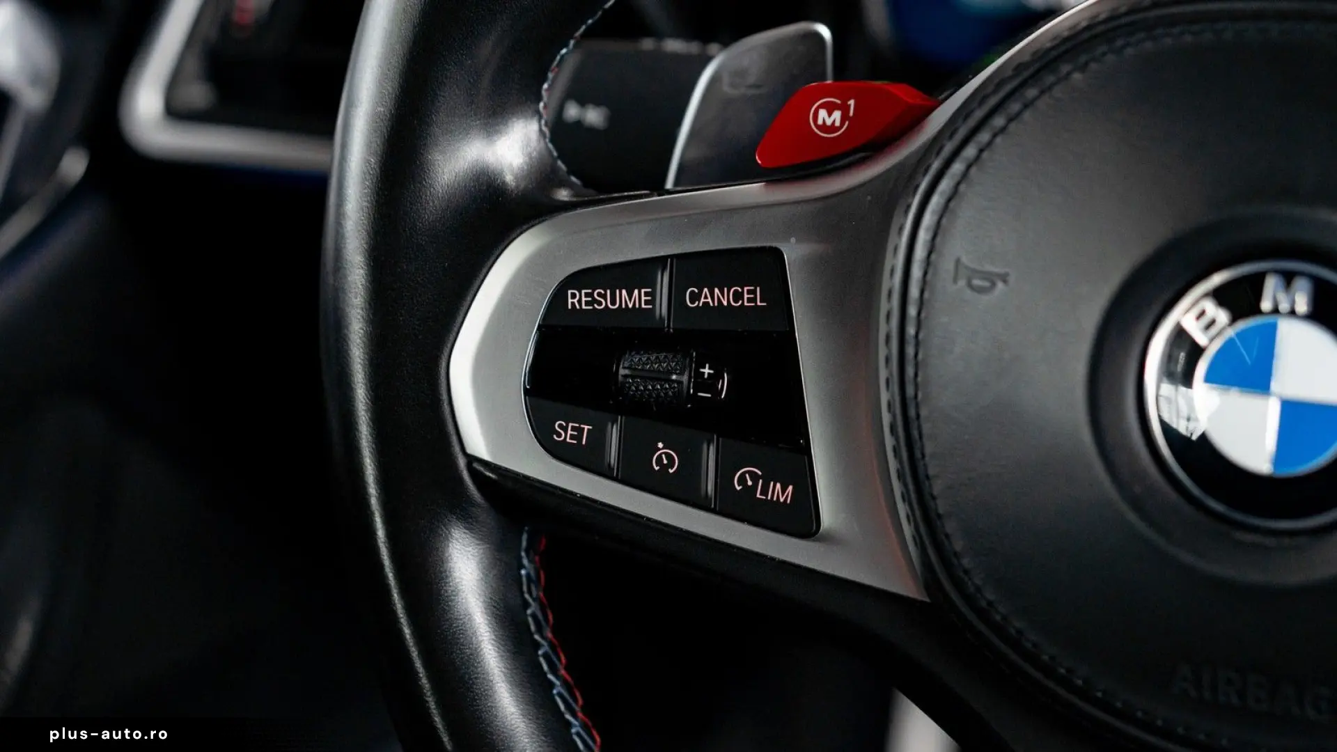 BMW M4 COMPETITION 360  H&K CARBON SPUR NAVI