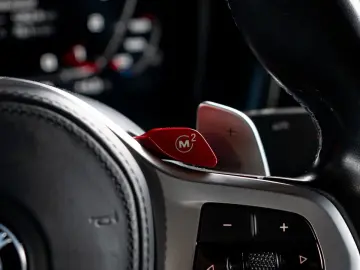 BMW M4 COMPETITION 360  H&K CARBON SPUR NAVI