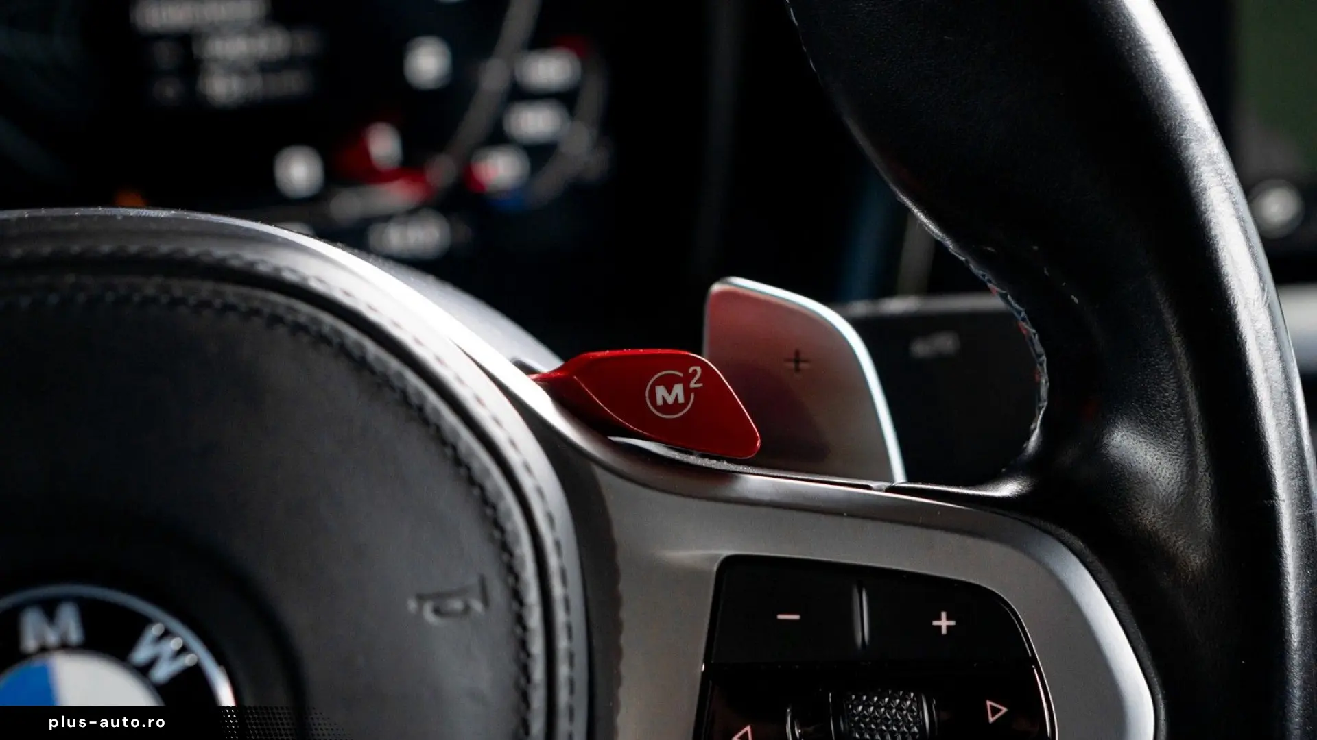 BMW M4 COMPETITION 360  H&K CARBON SPUR NAVI