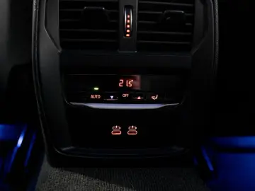 BMW M4 COMPETITION 360  H&K CARBON SPUR NAVI