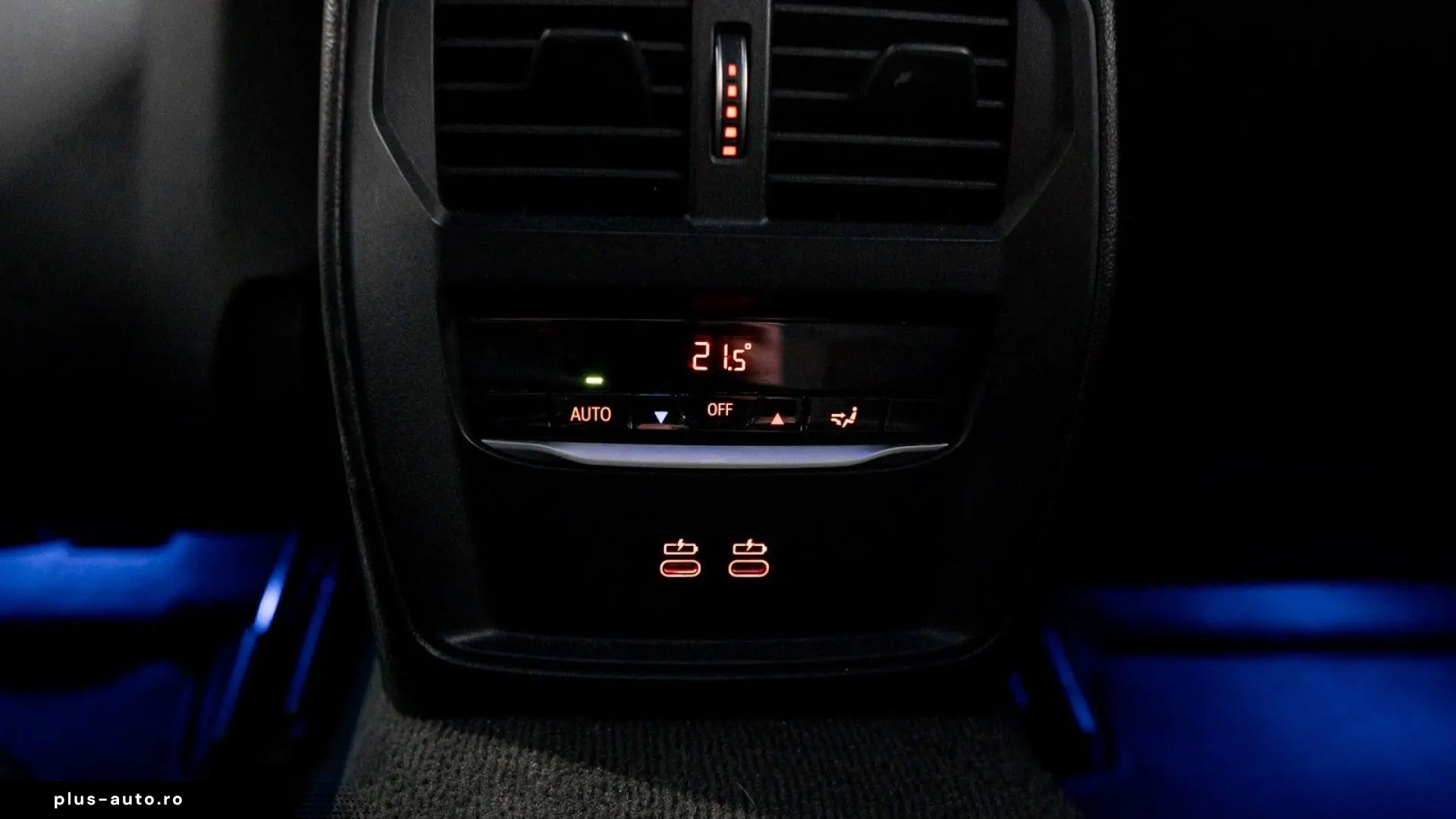 BMW M4 COMPETITION 360  H&K CARBON SPUR NAVI