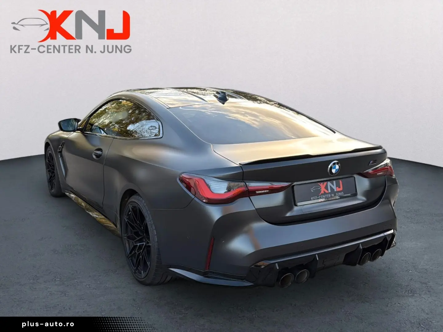 BMW M4 Coupe xDrive Competition   Premium Selection