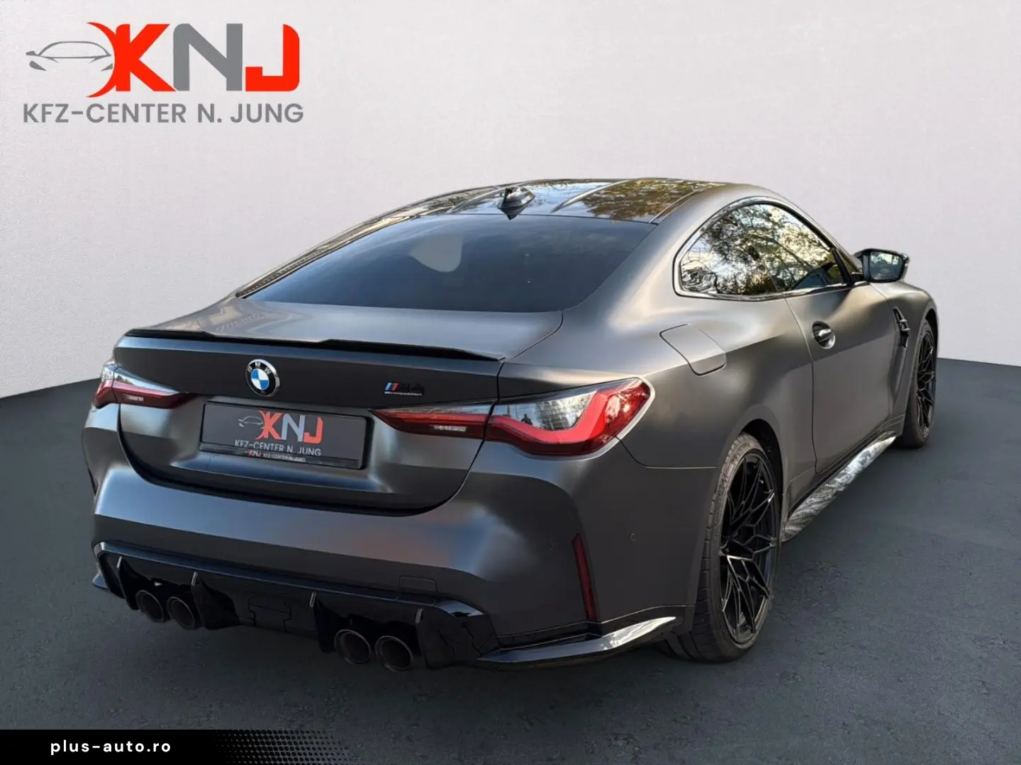 BMW M4 Coupe xDrive Competition   Premium Selection