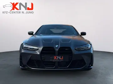 BMW M4 Coupe xDrive Competition   Premium Selection