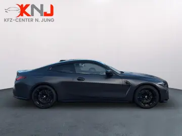 BMW M4 Coupe xDrive Competition   Premium Selection