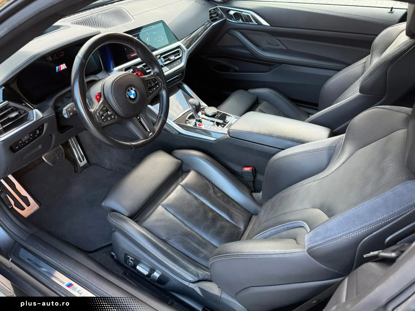 BMW M4 Coupe xDrive Competition   Premium Selection