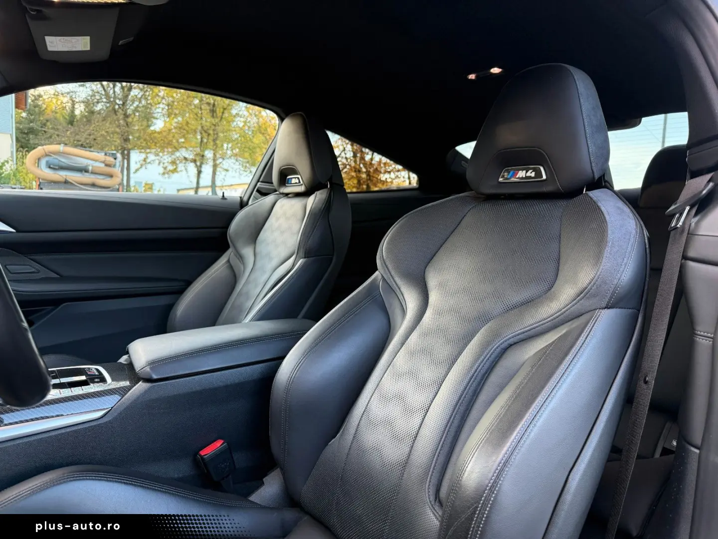 BMW M4 Coupe xDrive Competition   Premium Selection