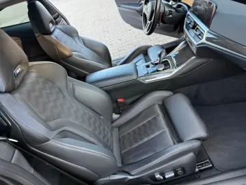 BMW M4 Coupe xDrive Competition   Premium Selection