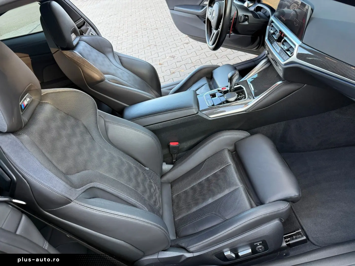 BMW M4 Coupe xDrive Competition   Premium Selection