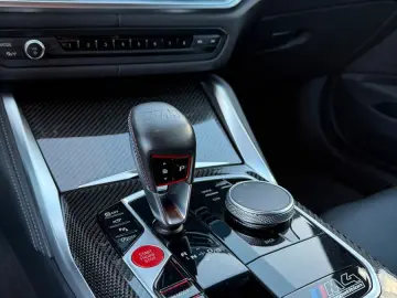 BMW M4 Coupe xDrive Competition   Premium Selection