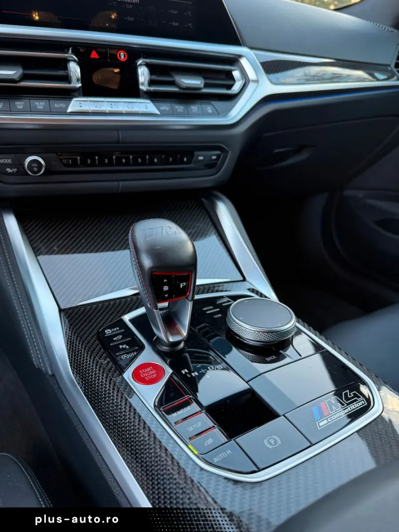 BMW M4 Coupe xDrive Competition   Premium Selection