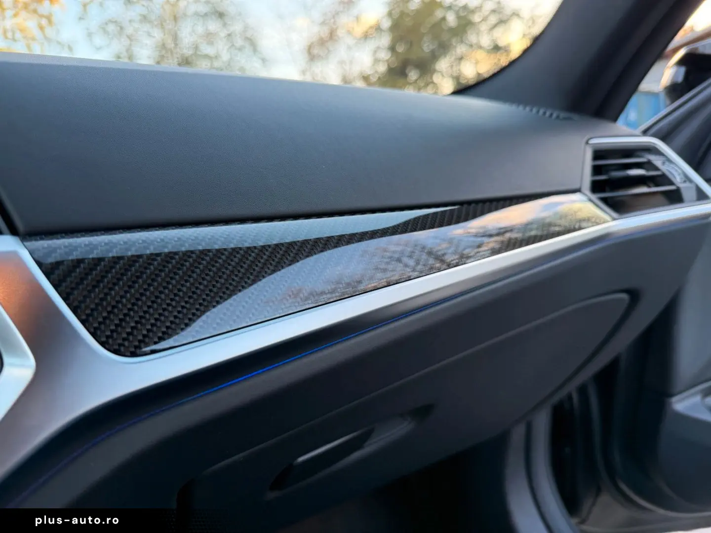 BMW M4 Coupe xDrive Competition   Premium Selection