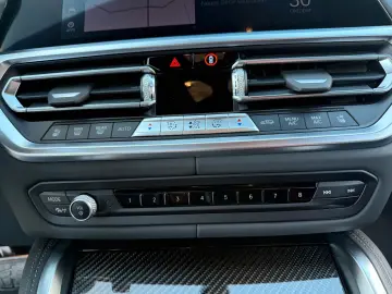 BMW M4 Coupe xDrive Competition   Premium Selection