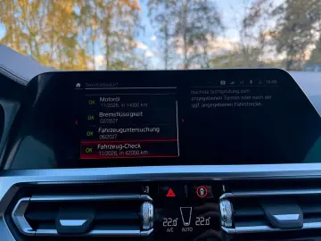 BMW M4 Coupe xDrive Competition   Premium Selection