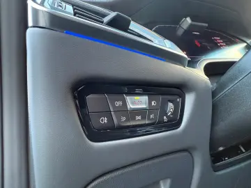 BMW M4 Coupe xDrive Competition   Premium Selection