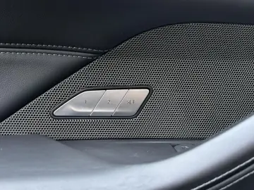 BMW M4 Compet.xDrive Carbon-Paket Sitze SurView ACC