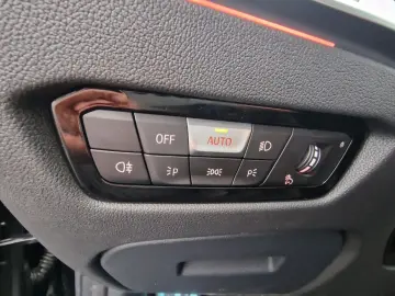 BMW M4 Coupe xD COMPETITION CARBONBR. HK STZH-BL FL