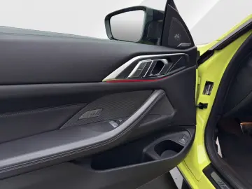 BMW M4 Competition Coupé M Carbon Schalensitze NP 12