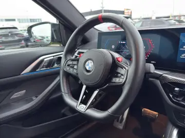 BMW M4 Competition Coupé M Carbon Schalensitze NP 12