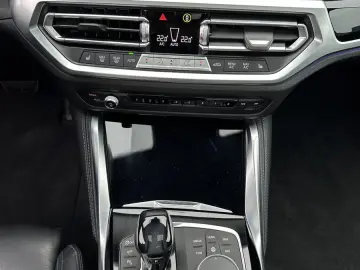 BMW M440i Coupé xDrive NAV LED HUD KAM GLASDACH H&K