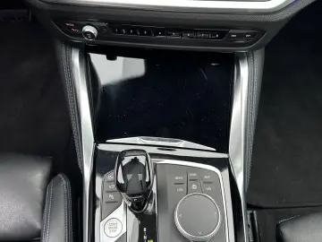 BMW M440i Coupé xDrive NAV LED HUD KAM GLASDACH H&K