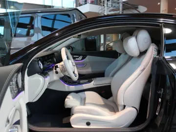 MERCEDES-BENZ E200 Coupe AMG 53 Optik Voll Designo N&hellip;