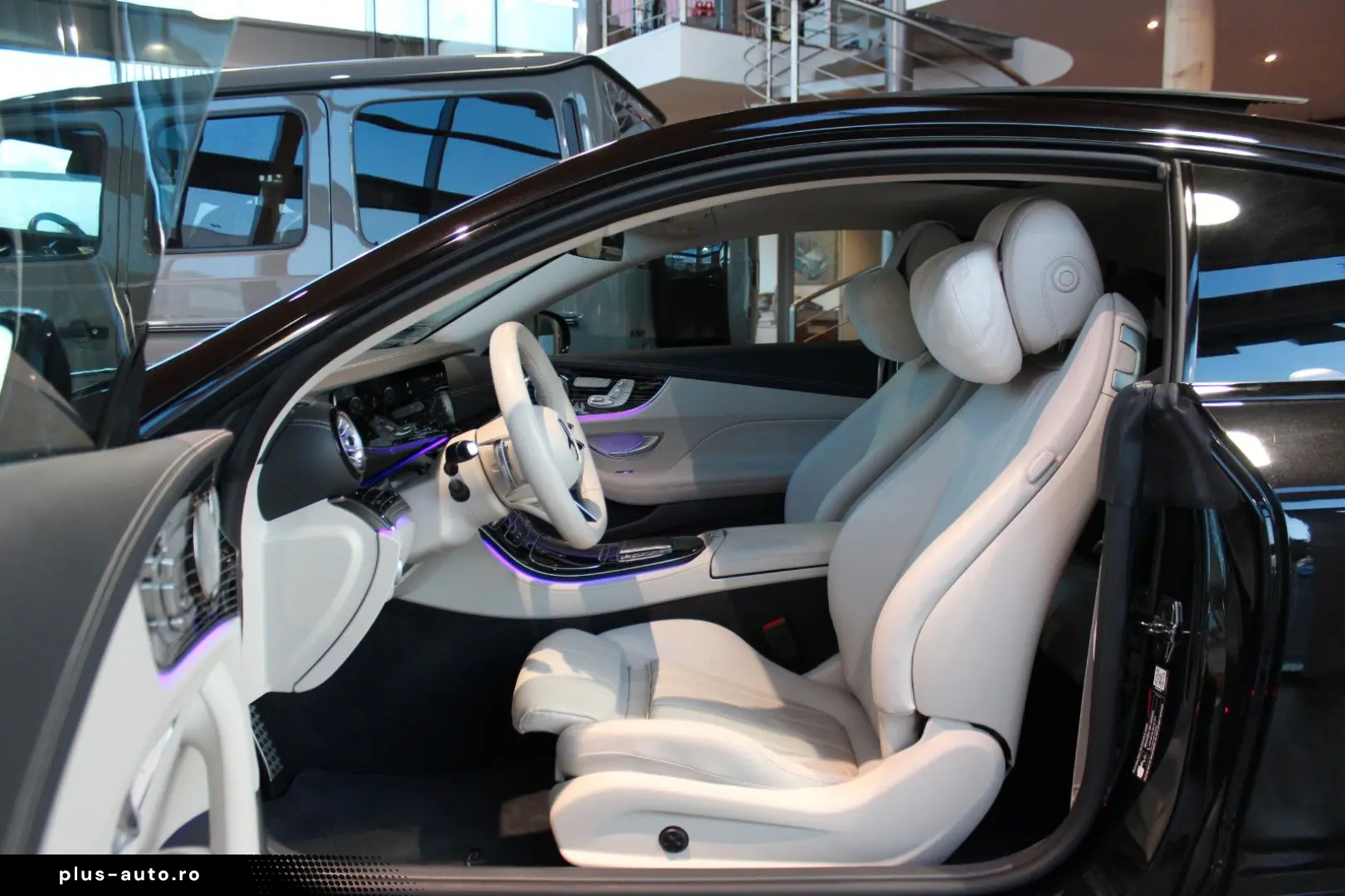 MERCEDES-BENZ E200 Coupe AMG 53 Optik Voll Designo N&hellip;