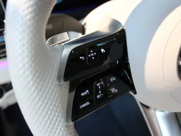 MERCEDES-BENZ E200 Coupe AMG 53 Optik Voll Designo N&hellip;