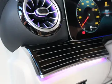 MERCEDES-BENZ E200 Coupe AMG 53 Optik Voll Designo N&hellip;