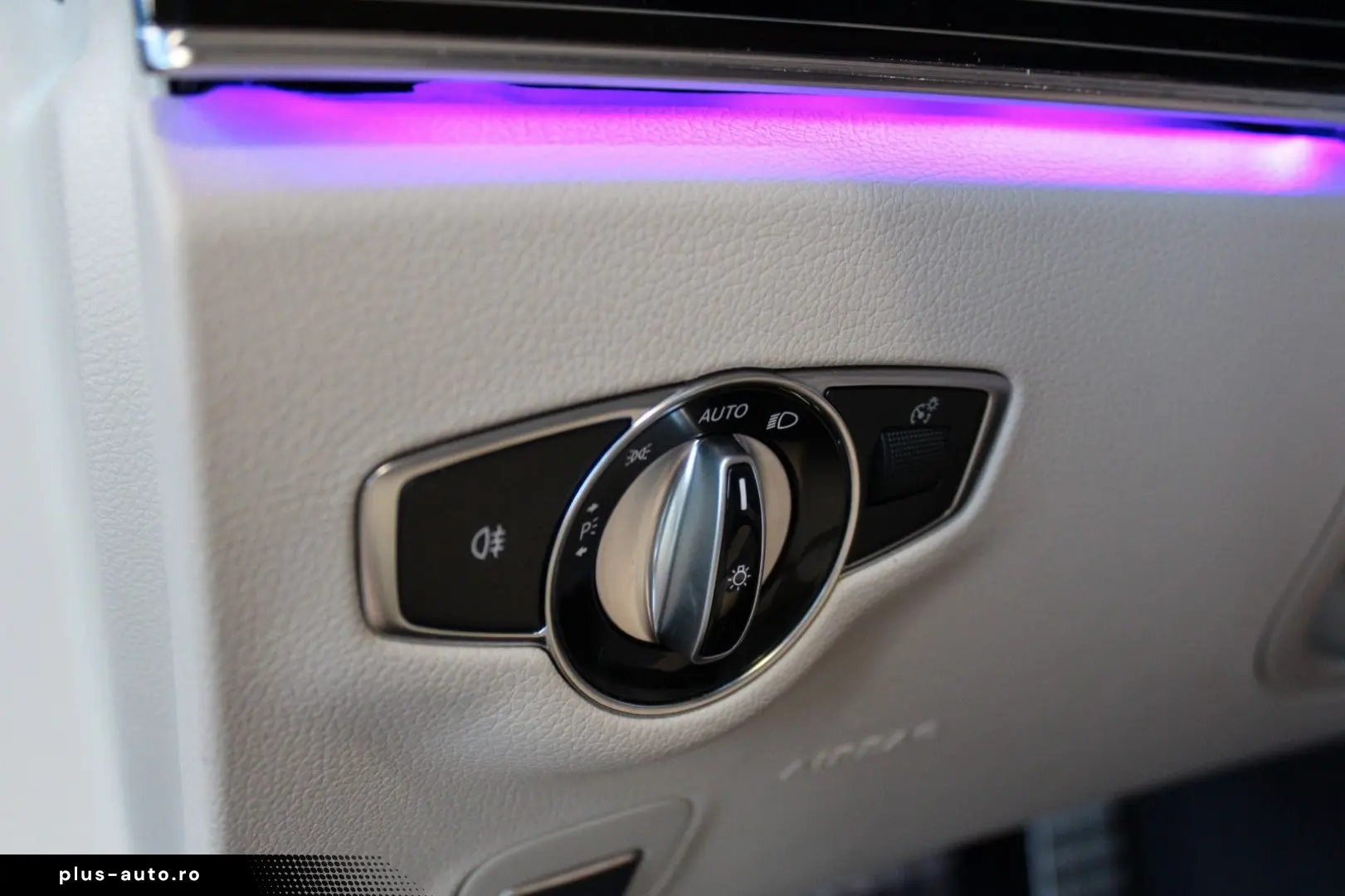 MERCEDES-BENZ E200 Coupe AMG 53 Optik Voll Designo N&hellip;