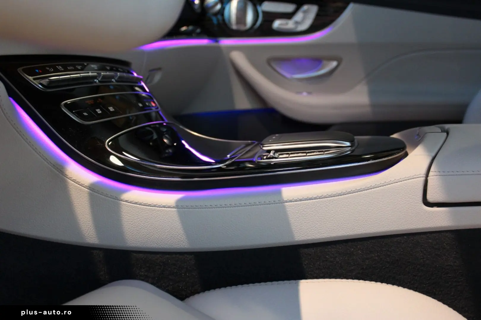 MERCEDES-BENZ E200 Coupe AMG 53 Optik Voll Designo N&hellip;