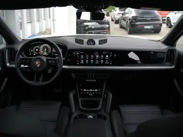 PORSCHE E-Hybrid Coupé SPORTDESIGN-PAKET-INNODRIVE-BOSE