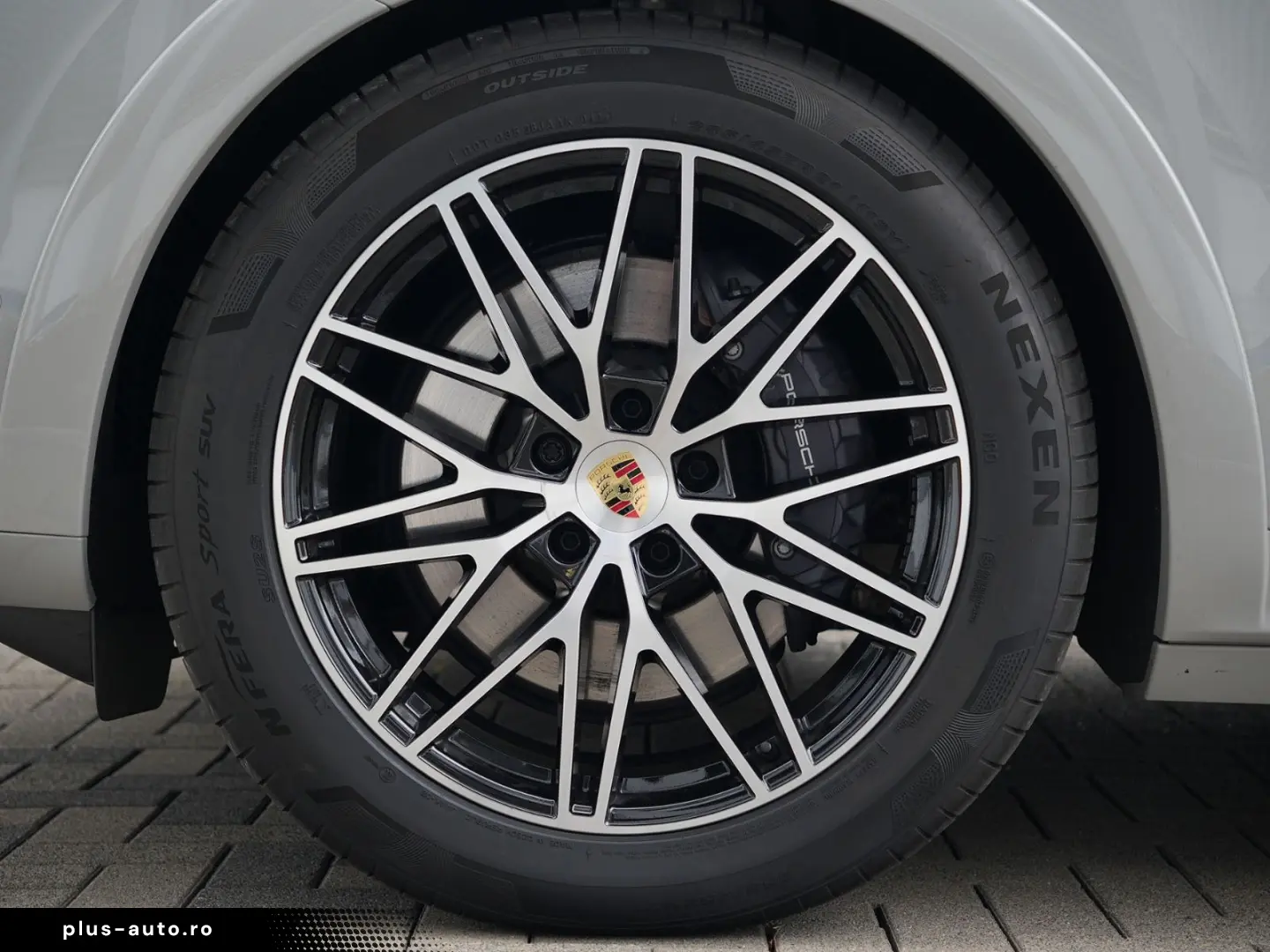 PORSCHE E-Hybrid Coupé SPORTDESIGN-PAKET-INNODRIVE-BOSE