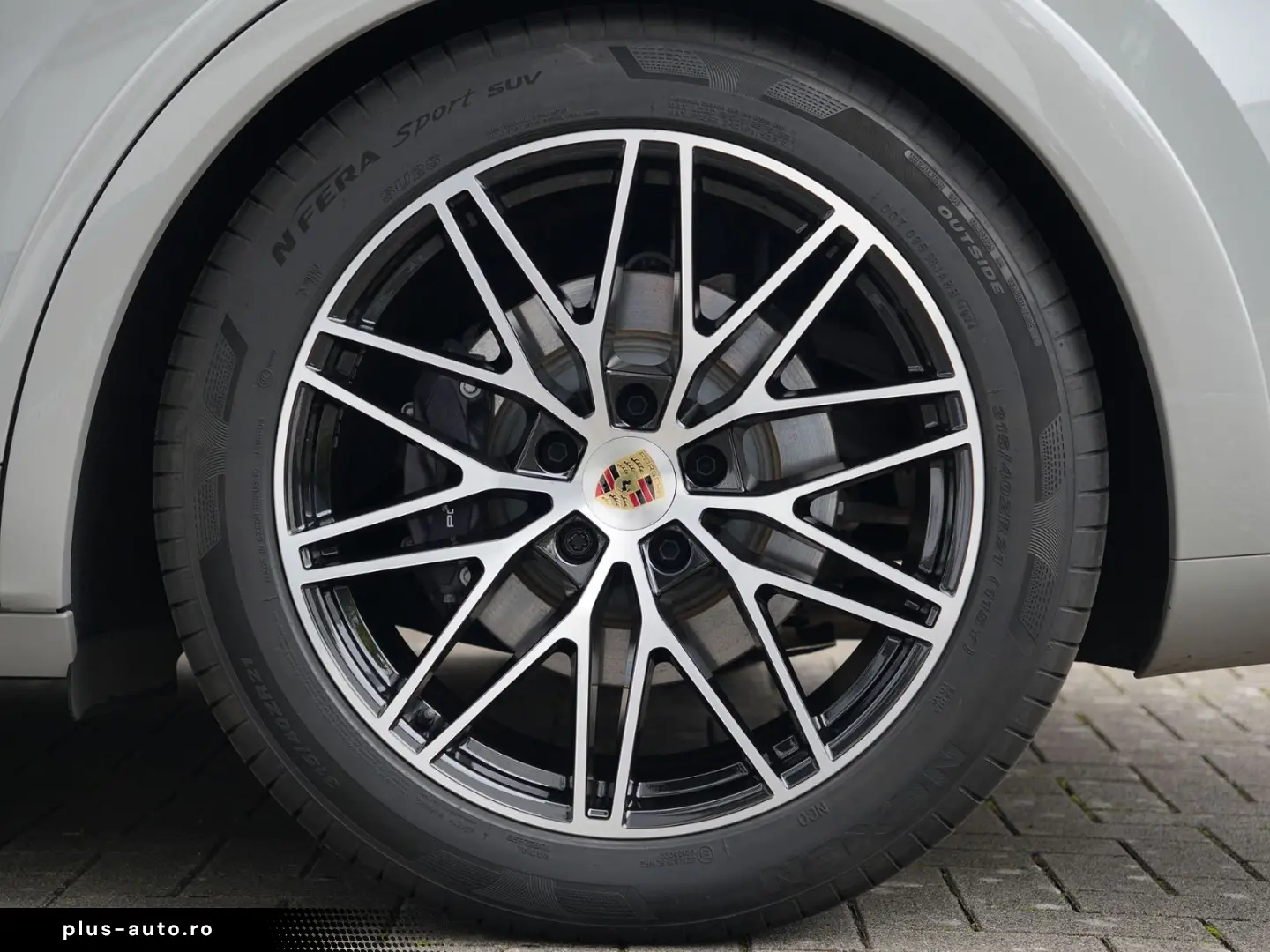 PORSCHE E-Hybrid Coupé SPORTDESIGN-PAKET-INNODRIVE-BOSE