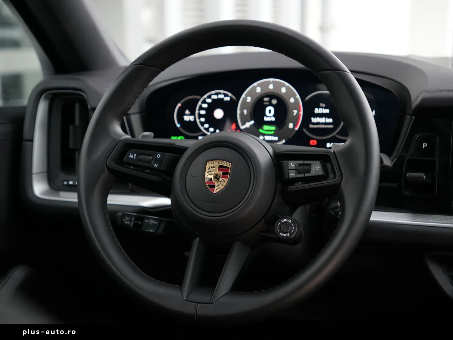 PORSCHE E-Hybrid Coupé SPORTDESIGN-PAKET-INNODRIVE-BOSE