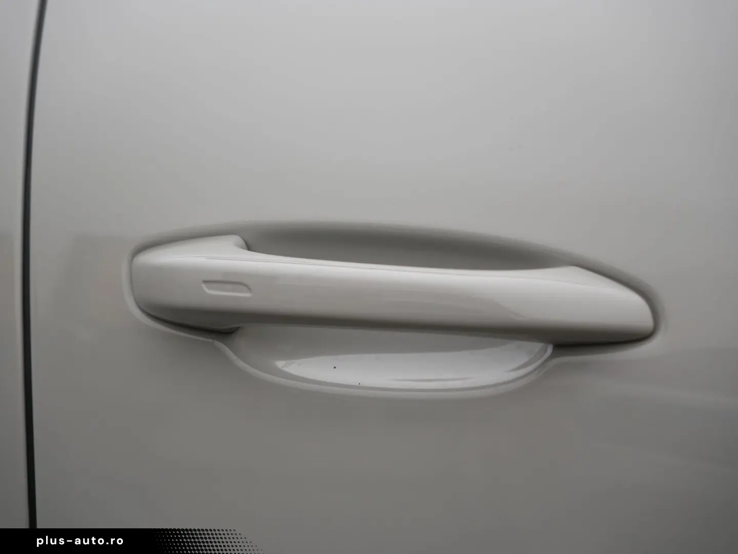 PORSCHE E-Hybrid Coupé SPORTDESIGN-PAKET-INNODRIVE-BOSE