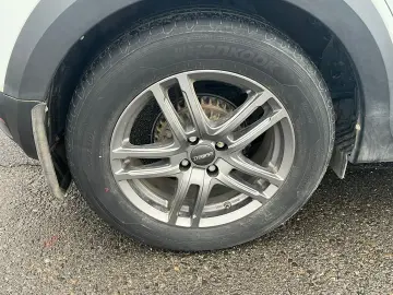 Dacia Sandero Stepway Comfort TCe 90 CP