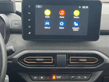 Dacia Sandero Stepway Comfort TCe 90 CP