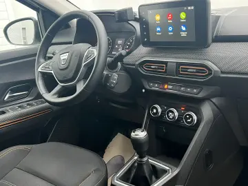 Dacia Sandero Stepway Comfort TCe 90 CP