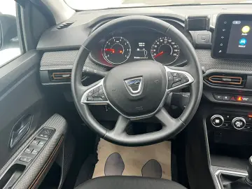 Dacia Sandero Stepway Comfort TCe 90 CP
