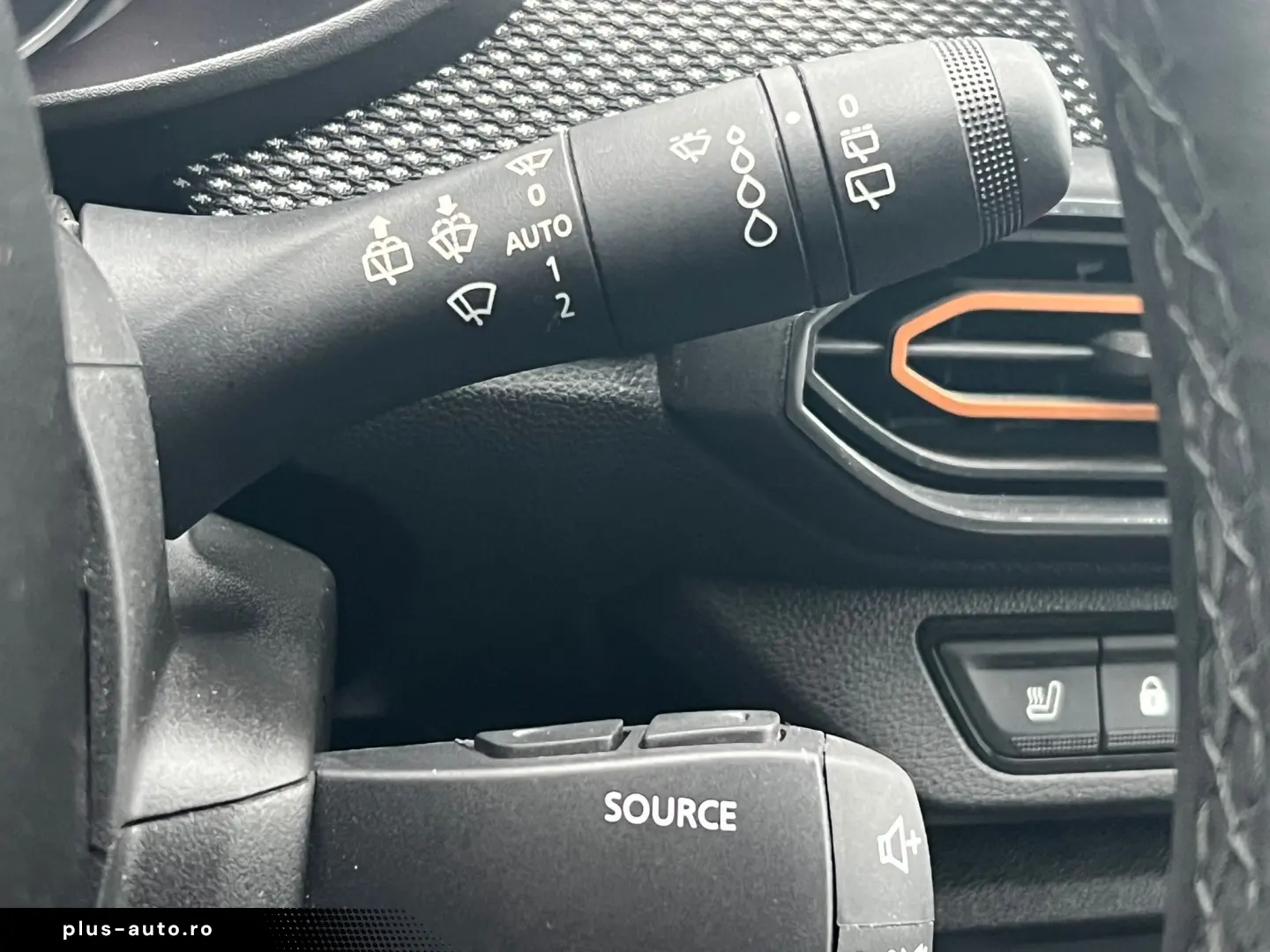 Dacia Sandero Stepway Comfort TCe 90 CP