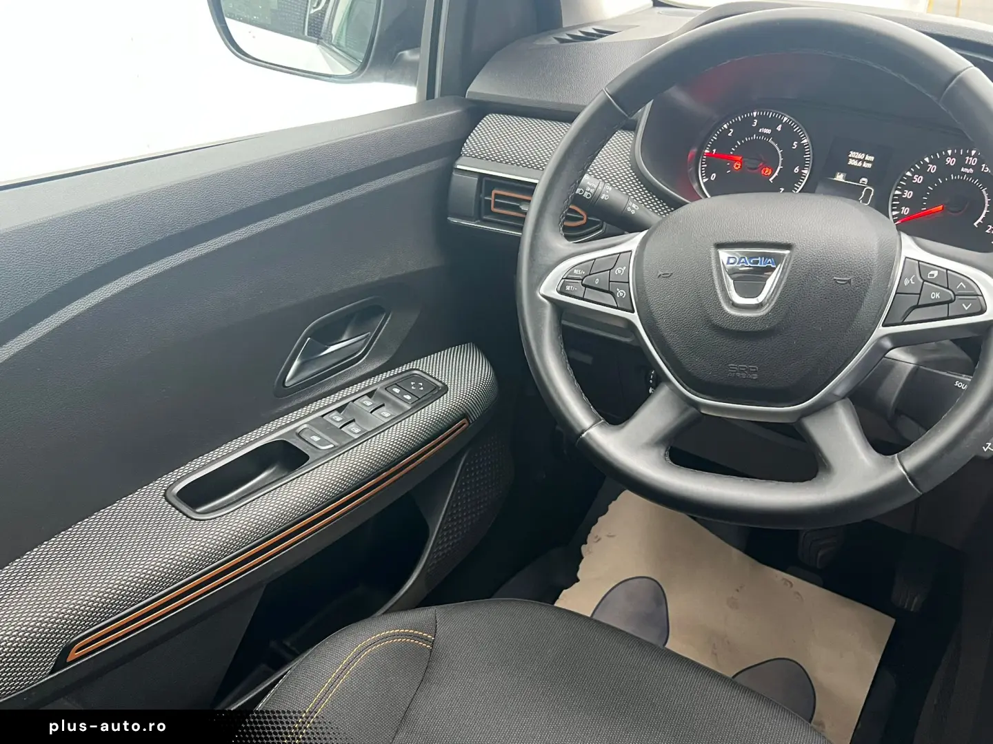 Dacia Sandero Stepway Comfort TCe 90 CP