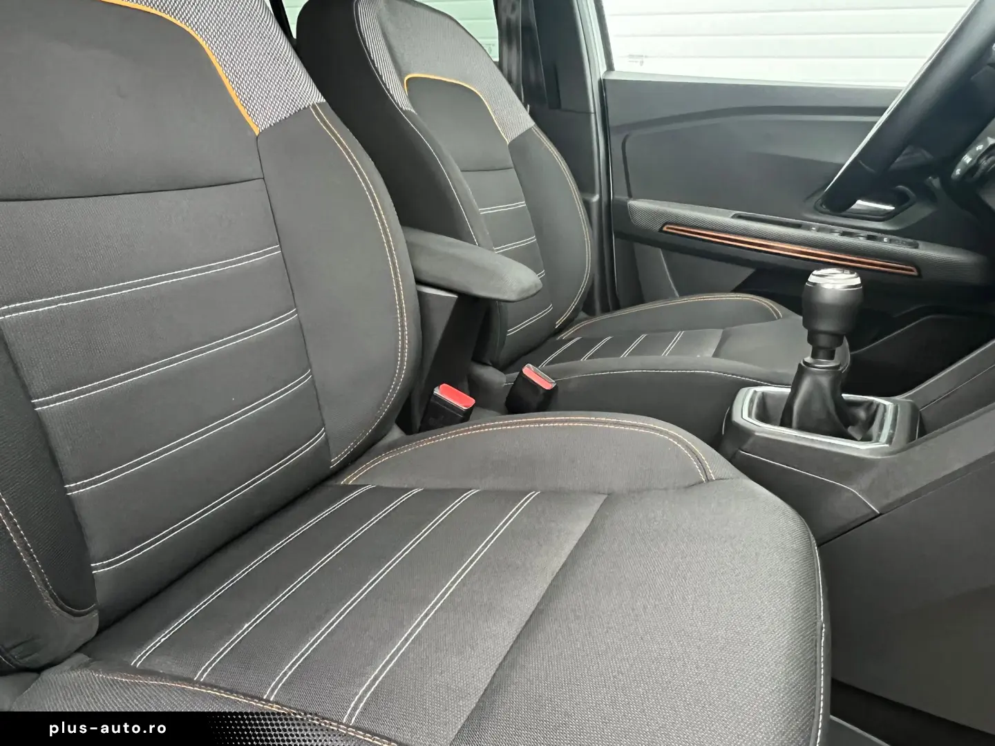 Dacia Sandero Stepway Comfort TCe 90 CP