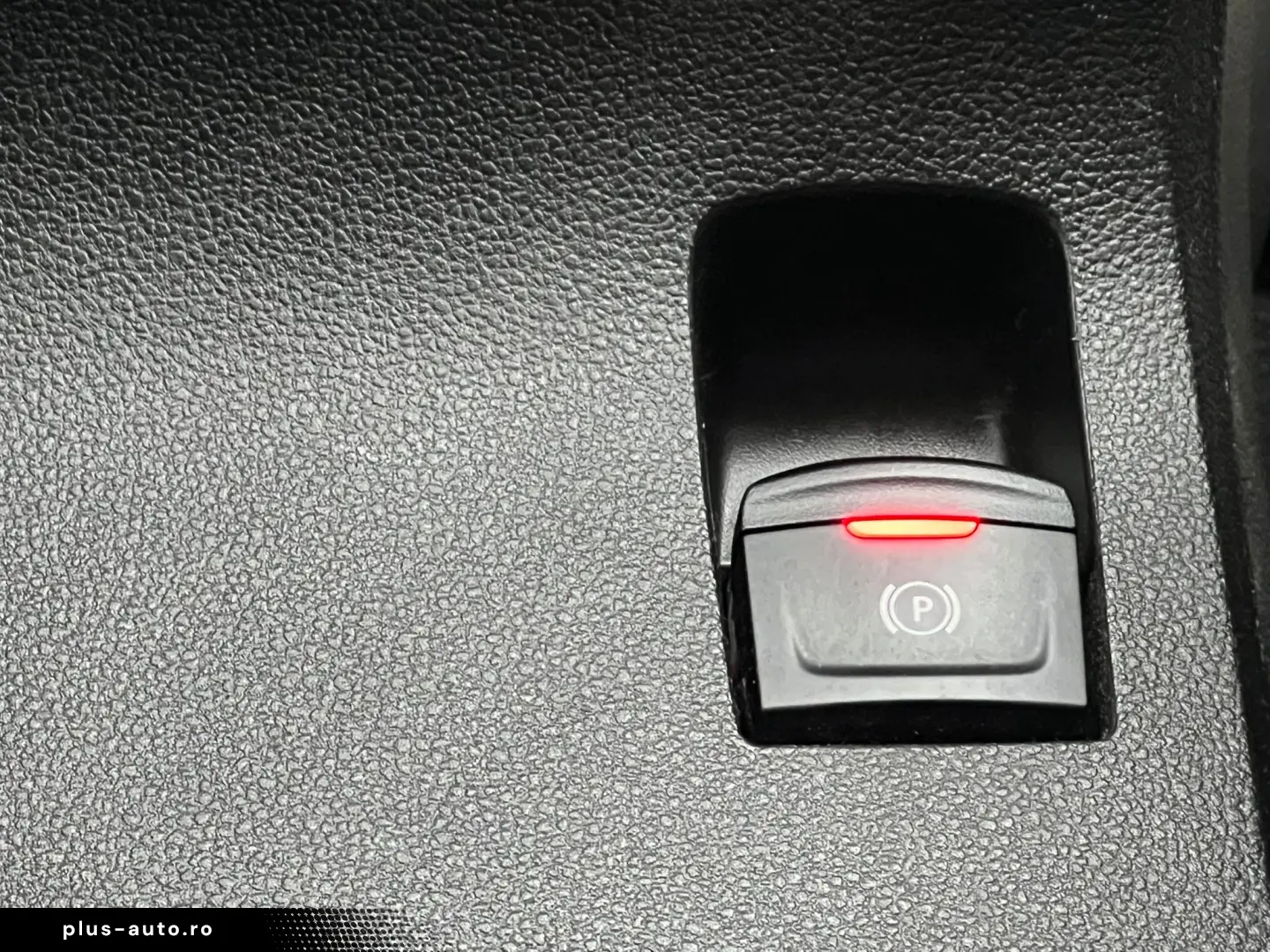 Dacia Sandero Stepway Comfort TCe 90 CP