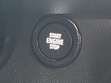 Dacia Sandero Stepway Comfort TCe 90 CP