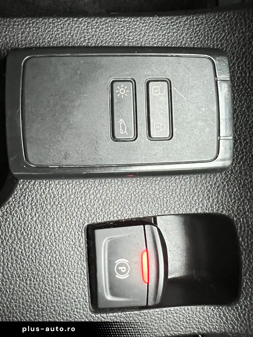 Dacia Sandero Stepway Comfort TCe 90 CP